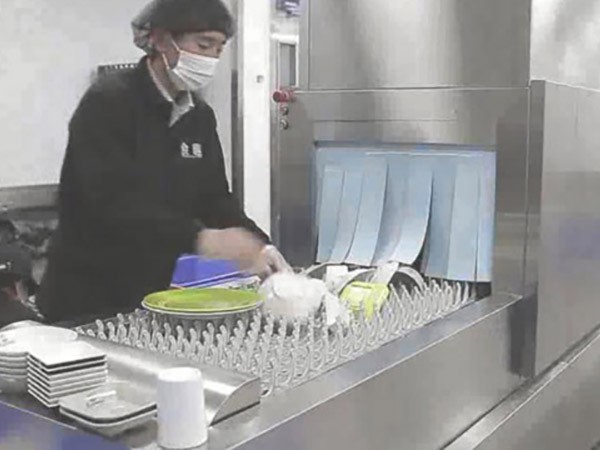 酒店饮食卫生问题再现，快用酒店洗碗机解决！