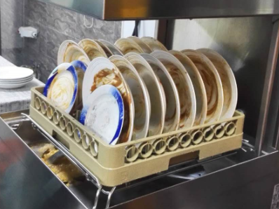 我们食堂洗碗机的免预洗功能将更加节省成本